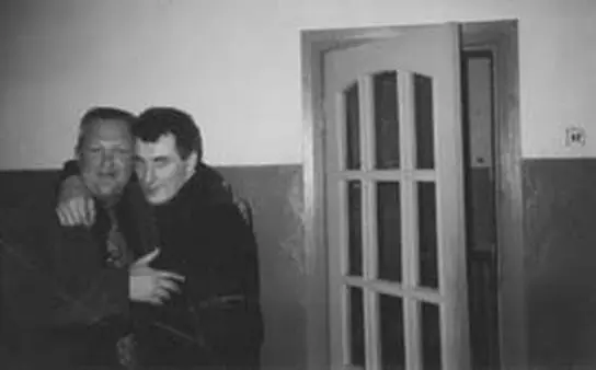 Автор у Костыля во Владимирском Централе 2001 год Да вот ещё что - фото 42