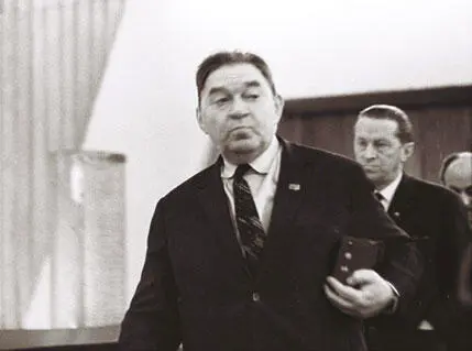 Леонид Утесов Николай Минх Вадим Сакун Алексей Зубов - фото 100