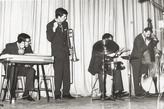 Африка Руанда Гастроль 1970 г Квартет Владимира Кулля был непременным - фото 175