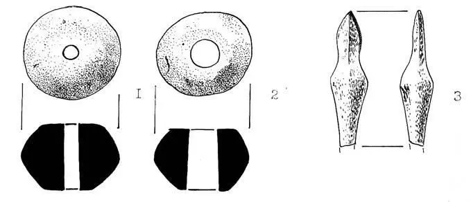 Пряслица и костяной наконечник стрелы Археологи нашли также и костяной - фото 3