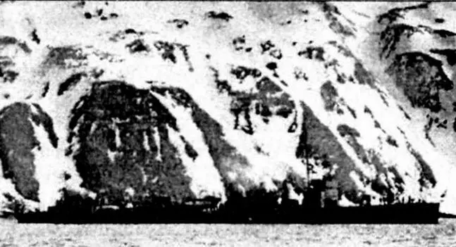Легкий минный заградитель DM17 Монтгомери в ДатчХарборе Аляска март 1943 - фото 130