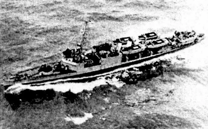 Быстроходный транспорт APD21 Диккерсон DD158 Лири 1090 т - фото 146