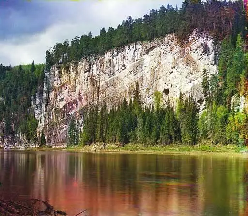 Камень Дыроватый р Чусовая Отдел коллекции КамскоТобольский водный тракт - фото 43