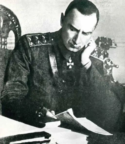 4 ноября 18747 февраля 1920 Колчака мы знаем как Верховного правителя России - фото 28