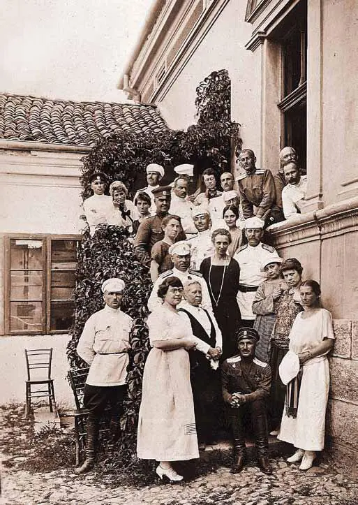 Штаб Кубанской казачьей дивизии Вранье 1924 г Барон П И Врангель в - фото 52