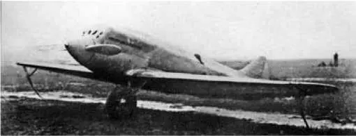 Первый вариант самолета Сталь6 перед испытаниями 1933 г Выпуск шасси - фото 164