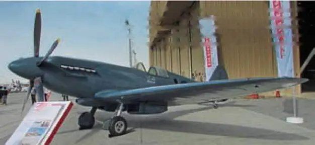 Этот Supermarine Spitfire PRXIX Королевских ВВС Великобритании был одним из - фото 81