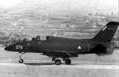 Учебнобоевой самолет G4 Супер Галеб В начале 1991 г из СФРЮ Бирма получила - фото 60