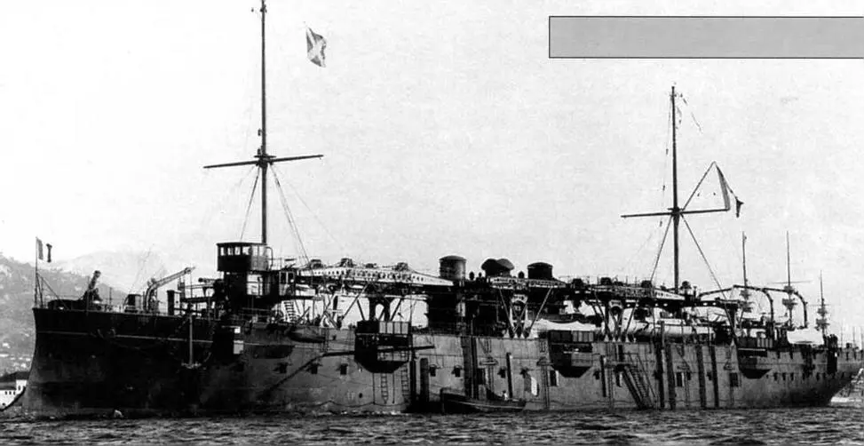Фудр на рейде Тулона 19001902 гг На борту видна часть миноносок Фудр - фото 76