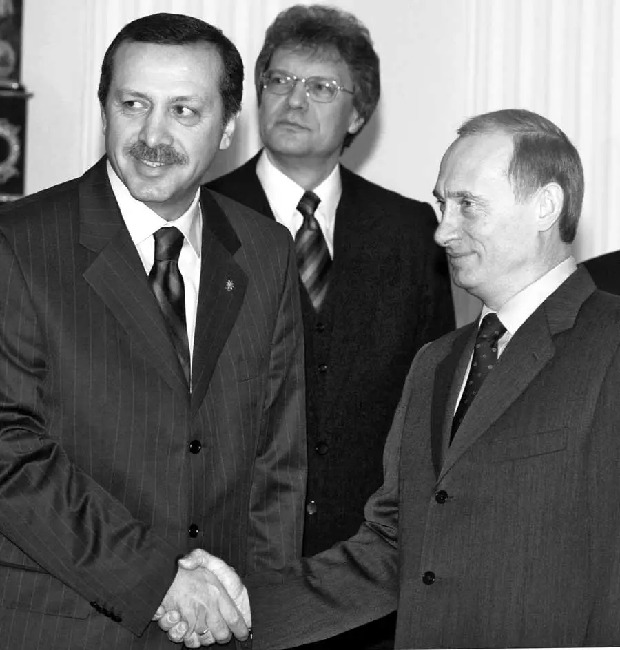 Рис 6 Фото вверху встреча между президентом РФ Путиным и лидером Партии - фото 7