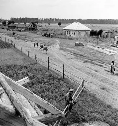 СССР Украина 1947 Колхоз им Шевченко Село потеряло на войне пятьдесят - фото 17