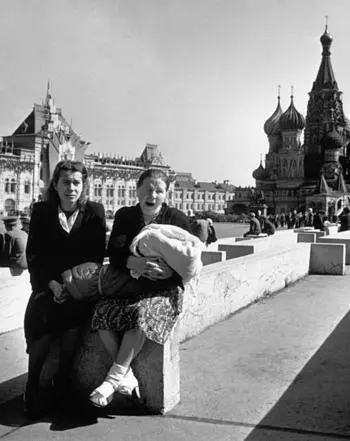 СССР Москва 1947 Красная площадь Храм Василия Блаженного На другом краю - фото 35