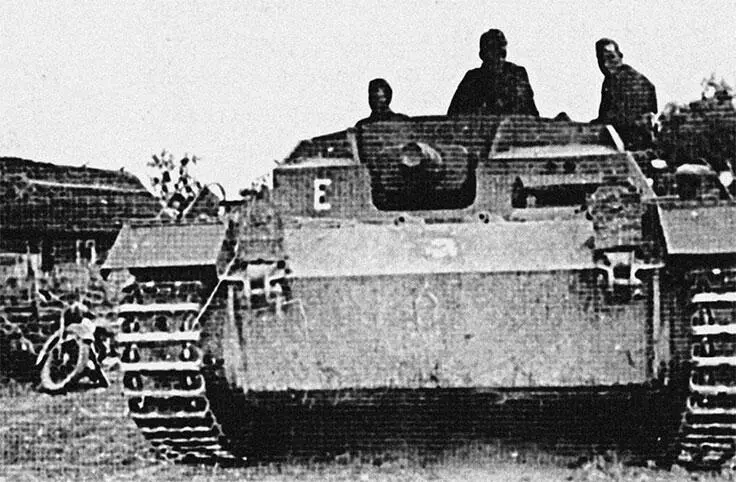 Батарея штурмовых орудий переведена для ремонта в д Хани 26 октября 1941 г - фото 41
