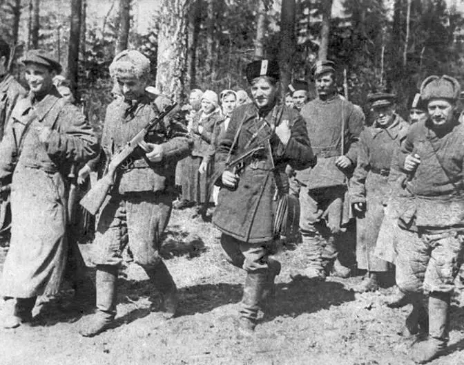 Весть о том что Красная Армия делает уверенные шаги к победе вдохновляла - фото 13