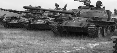Кладбище танков Т55 в Афганистане каких много сейчас в этой стране У машины - фото 75