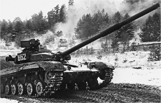 Танки Т64А на марше В 1955 году увидело свет Постановление ЦК КПСС и Совмина - фото 156