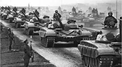 Танки Т72А во время парада по завершении учений Запад81 Танк Т72 с - фото 169