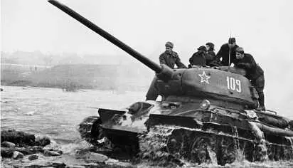 Т3485 позднего выпуска 1944 года Нештатные грязевые щитки установлены - фото 111