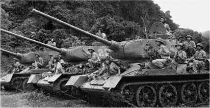 Вьетнамские Т3485 во время боевых действий в Лаосе в конце 1971 года В - фото 139