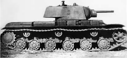 Серийный танк КВ1 выпуска 1941 г с пушкой Ф32 Судя по прямоугольным - фото 158