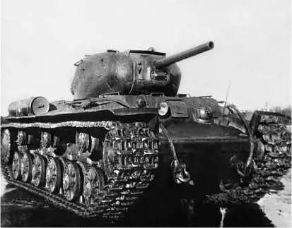 Танк КВ1с выпуска конца 1942 года на полигоне в Кубинке Лето 1943 года - фото 185