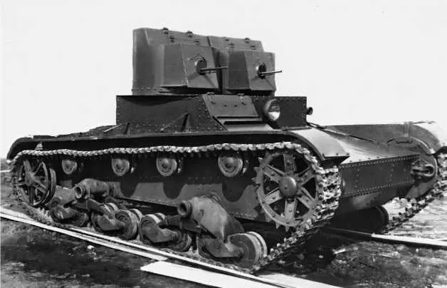Легкий танк Т26 обр 1931 года с пулеметным вооружением 13 февраля 1931 года - фото 107