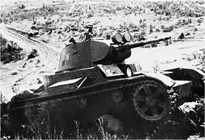 Легкий танк Т26 обр 1938 года с конической башней На маске пушки установлены - фото 115