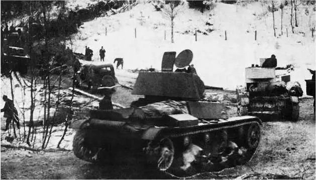 На фронтовой дороге танки Т26 обр 1933 и 1939 годов Карельский перешеек - фото 131