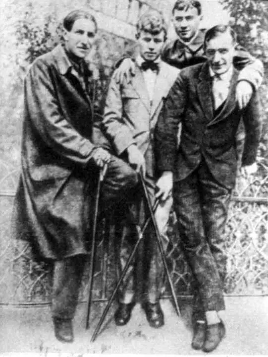 А Мариенгоф С Есенин А Кусиков В Шершеневич 1920 Н Эрдман - фото 15