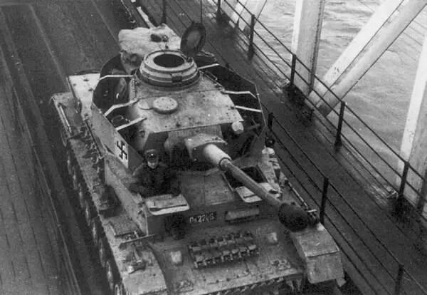 PzIV AusfJ финской армии Октябрь 1944 года У этой машины демонтированы - фото 40