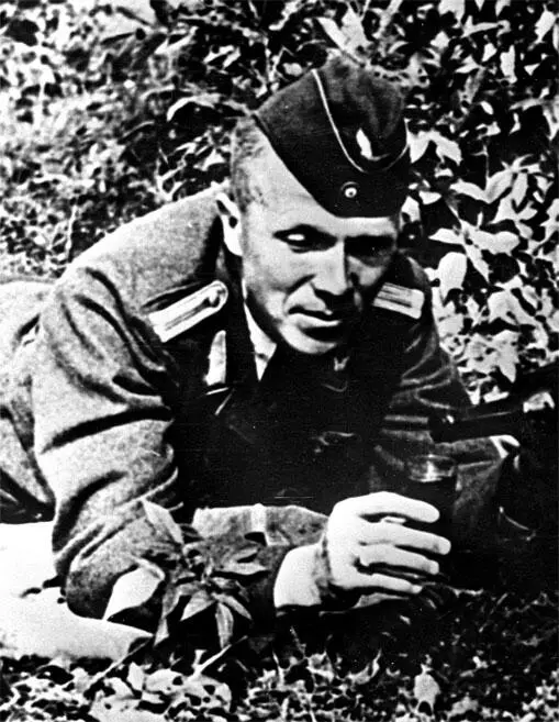 Н И Кузнецов Герой Советского Союза Он лично ликвидировал одиннадцать - фото 28
