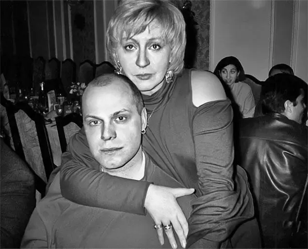Дом актёра Марина с Алексеем Кортневым Во время съёмок телепередачи - фото 99