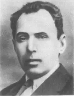 М К Владимиров родился в Херсоне в семье земельного арендатора Юношей - фото 81