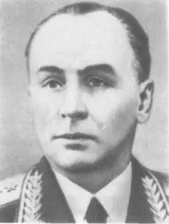 А И Антонов родился в г Гродно в семье артиллерийского офицера Окончив - фото 157