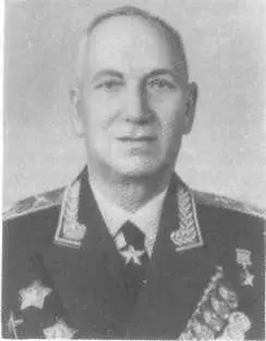 В 1918 г Николай Воронов сын конторского служащего в Петрограде добровольно - фото 170