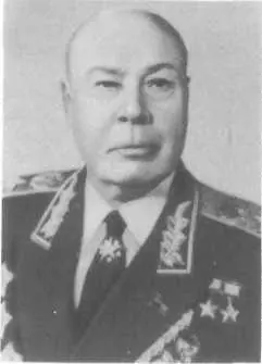 С К Тимошенко родился в семье крестьянинабедняка в селе Фурманка ныне - фото 176