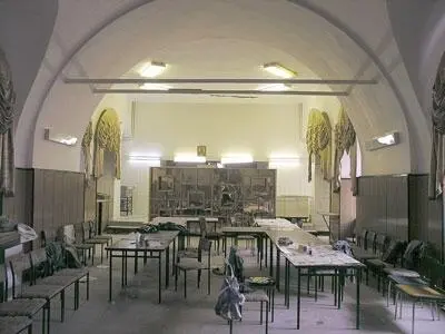 Остатки интерьера бывшей столовой в храме 2006 год Церковь Знамения - фото 80