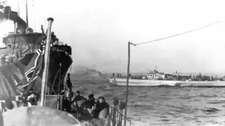 Отряд германских минных заградителей в Балтийском море 1941 г Моряки с - фото 15