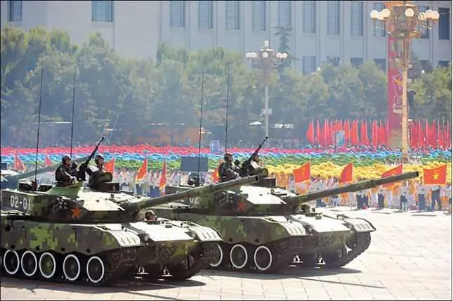 ZTZ96G на параде в Пекине 1 октября 2009 года Впервые публично танки ZTZ96 - фото 96