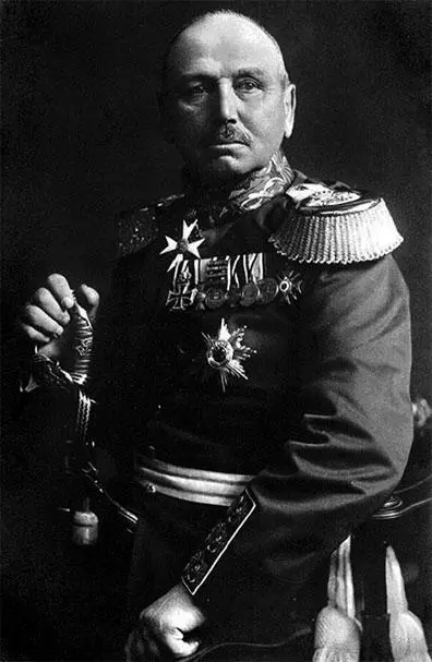 Александр Фон Клюк Родился 24 июня 1846 года В 1865 году вступил в 55й - фото 85
