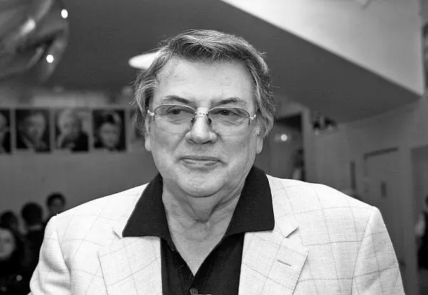 Ловко заправлял капустниками в Доме актера Александр Ширвиндт Вадим Жук - фото 27
