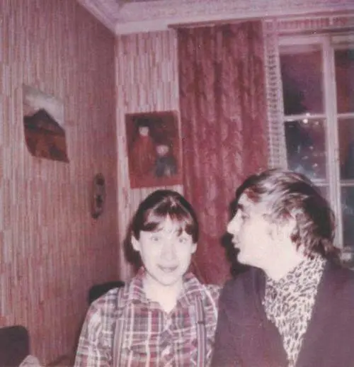 Вера Лашкова и Сергей Ходорович в квартире Александра и Арины Гинзбург Москва - фото 105
