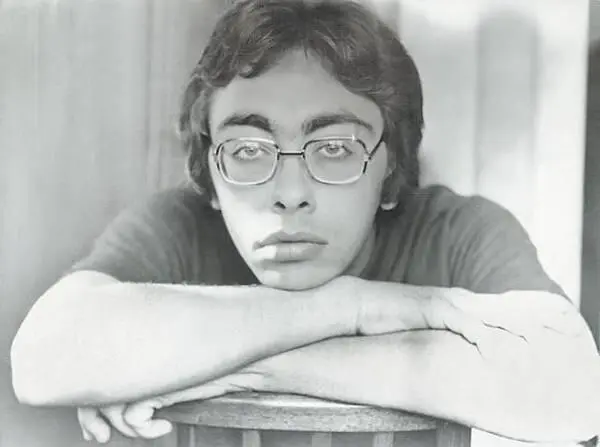 Лето 1979 года Куйбышев Из архива Виктора Давыдова И вот ты сидишь на - фото 117