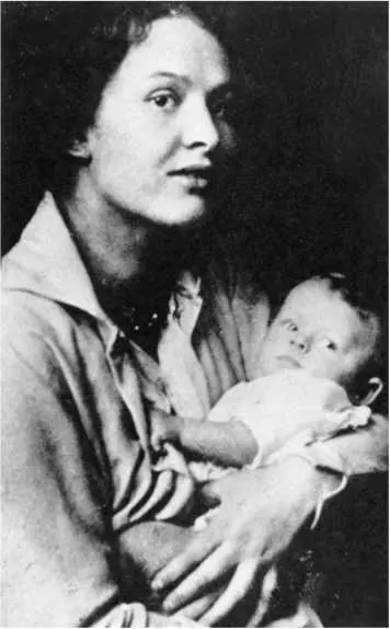 Зинаида Райх с дочерью Татьяной 1920е Гротескные сравнения Мариенгофа лишь - фото 98