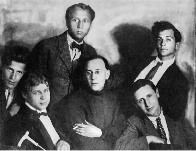 Владимир Ричиотти Вольф Эрлих стоят слева направо Иван Приблудный Сергей - фото 200