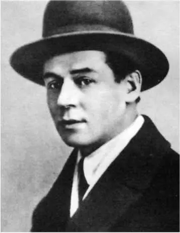 Сергей Есенин 1925 Узкий желтый гроб 1708с телом Есенина привезли из - фото 221
