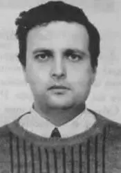 Родился в 1972 году В 1994 г окончил МФТИ в 1995 г исторический факультет - фото 60