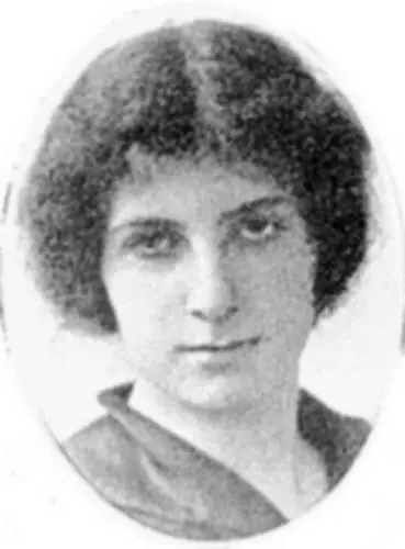 Голди Мабович Милуоки 1914 г В 1906 году Блюма с дочерьми прибыли в США они - фото 68
