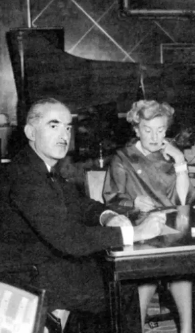 Татьяна Яковлева и Алекандр Либерман 80е гг В Саксе Татьяна проработала - фото 332