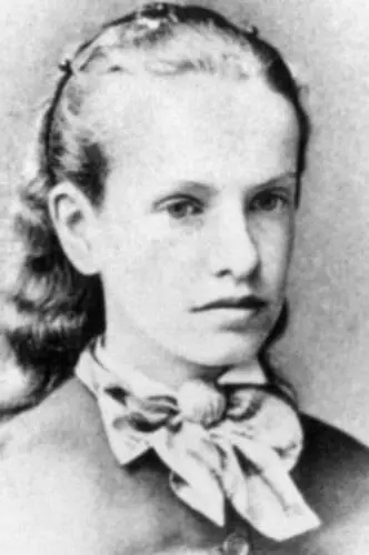 Лу Саломе 1877 г В девятнадцать лет Лу Саломе решила покинуть родину ради - фото 402